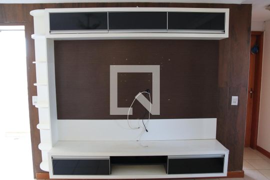 Sala de apartamento para alugar com 3 quartos, 70m² em Alto da Glória, Goiânia