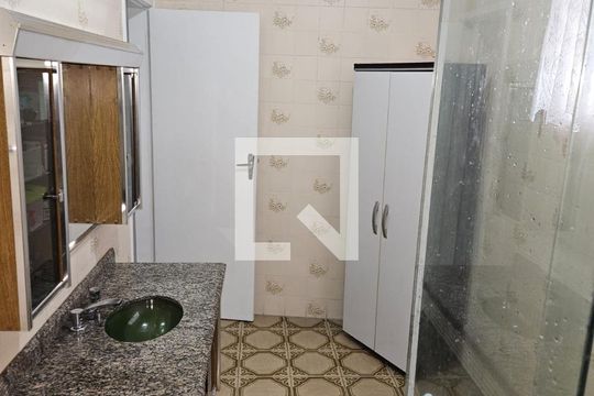 Banheiro de casa à venda com 2 quartos, 159m² em Vila Arapua, São Paulo