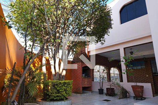 Casa à venda com 2 quartos, 159m² em Vila Arapua, São Paulo