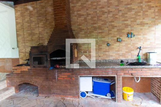 Área Externa de casa à venda com 3 quartos, 680m² em Itaipu, Niterói