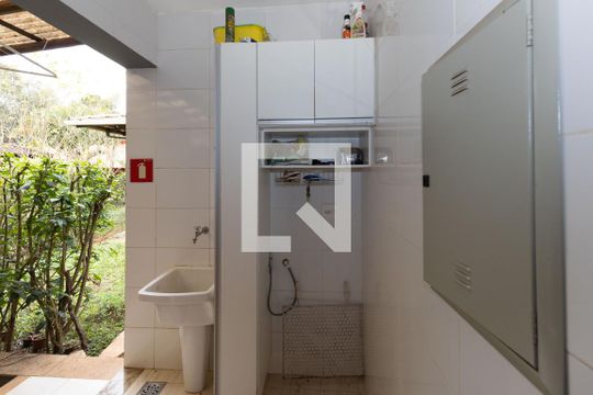 Área de Serviço de casa à venda com 3 quartos, 500m² em Parque do engenho, Nova Lima