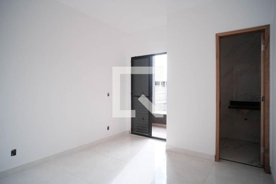 Suíte 1 de casa à venda com 2 quartos, 79m² em Vila Uniao (zona Leste), São Paulo