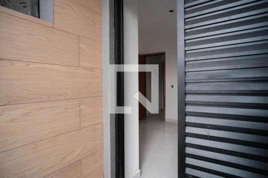 Suíte 1 de casa à venda com 2 quartos, 79m² em Vila Uniao (zona Leste), São Paulo