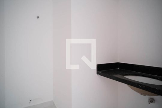 Lavabo de casa à venda com 2 quartos, 79m² em Vila Uniao (zona Leste), São Paulo
