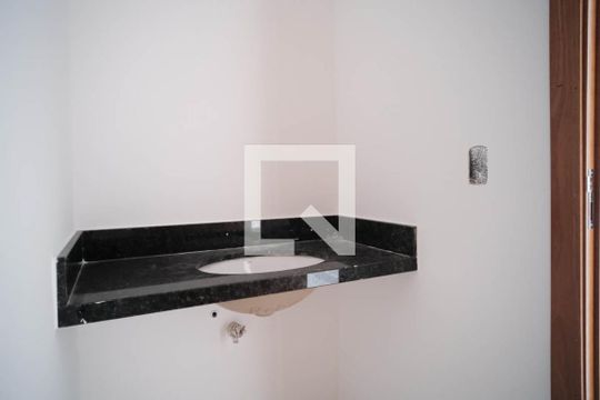 Lavabo de casa à venda com 2 quartos, 79m² em Vila Uniao (zona Leste), São Paulo