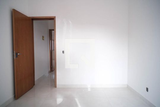 Suíte 1 de casa à venda com 2 quartos, 79m² em Vila Uniao (zona Leste), São Paulo