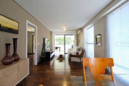 Sala de apartamento à venda com 1 quarto, 109m² em Vila Nova Conceição, São Paulo