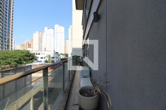 Varanda de apartamento à venda com 1 quarto, 109m² em Vila Nova Conceição, São Paulo