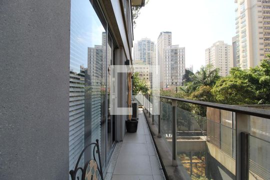 Varanda de apartamento à venda com 1 quarto, 109m² em Vila Nova Conceição, São Paulo