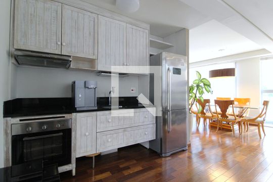 Cozinha de apartamento à venda com 1 quarto, 109m² em Vila Nova Conceição, São Paulo