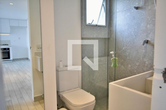 Banheiro de apartamento à venda com 1 quarto, 56m² em Vila da Saúde, São Paulo