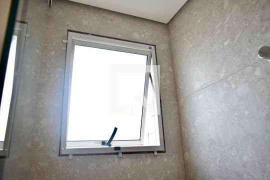 Banheiro de apartamento à venda com 1 quarto, 56m² em Vila da Saúde, São Paulo