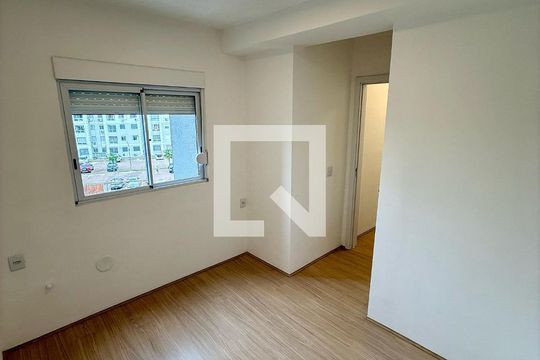 Quarto de apartamento para alugar com 2 quartos, 50m² em Morro Santana, Porto Alegre