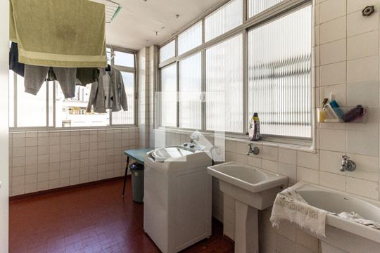 Área de Serviço de apartamento à venda com 3 quartos, 180m² em Higienópolis, São Paulo