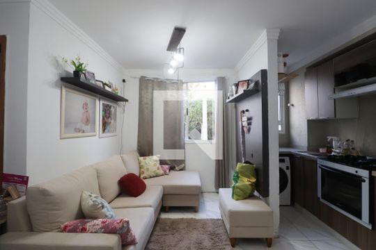 Sala de apartamento à venda com 2 quartos, 50m² em Olaria, Canoas