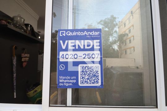 Plaquinha de apartamento à venda com 2 quartos, 50m² em Olaria, Canoas