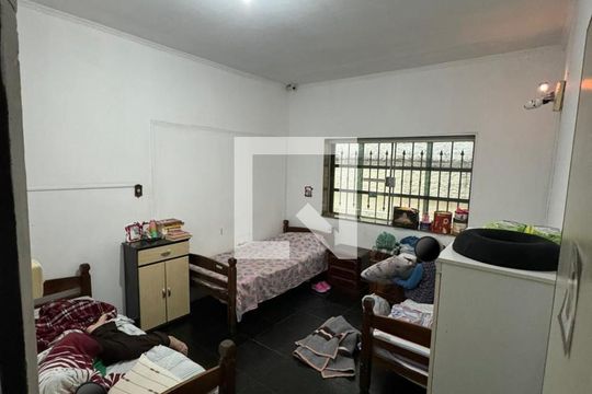 Casa à venda com 4 quartos, 400m² em Santa Terezinha, Santo André