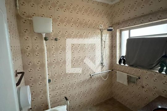 Casa à venda com 4 quartos, 400m² em Santa Terezinha, Santo André