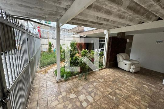 Casa à venda com 4 quartos, 400m² em Santa Terezinha, Santo André