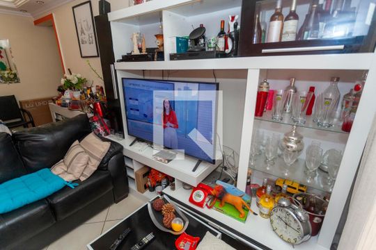 Sala de apartamento para alugar com 2 quartos, 63m² em Vila da Paz, São Paulo