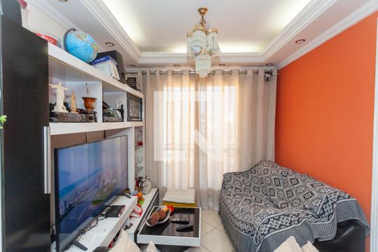 Sala de apartamento para alugar com 2 quartos, 63m² em Vila da Paz, São Paulo