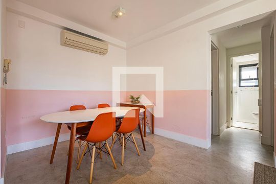 Sala/Cozinha de apartamento para alugar com 2 quartos, 50m² em Sumarezinho, São Paulo