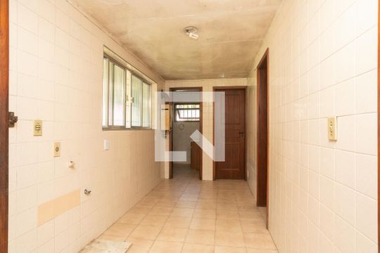 Lavanderia de casa para alugar com 5 quartos, 700m² em Jardim Carvalho, Porto Alegre