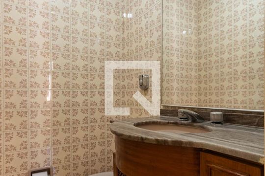 Lavabo de apartamento à venda com 4 quartos, 120m² em Tijuca, Rio de Janeiro