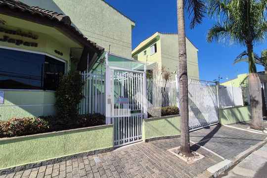 Fachada de casa de condomínio à venda com 3 quartos, 138m² em Jardim Santo Antônio, Santo André