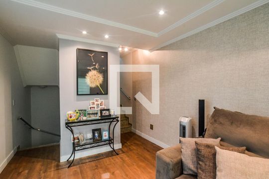 Sala de casa de condomínio à venda com 3 quartos, 138m² em Jardim Santo Antônio, Santo André