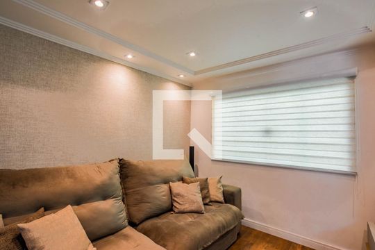 Sala de casa de condomínio à venda com 3 quartos, 138m² em Jardim Santo Antônio, Santo André