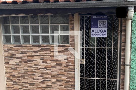 Fachada de casa para alugar com 2 quartos, 100m² em Vila Prudente, São Paulo