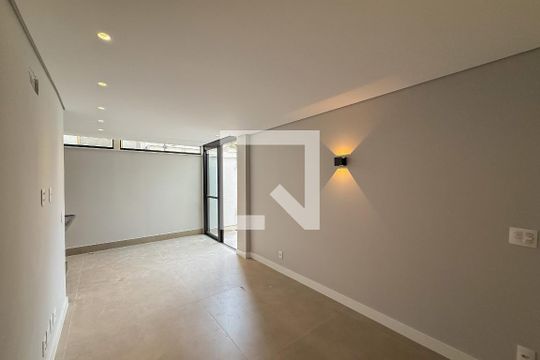 Sala de apartamento à venda com 2 quartos, 97m² em Santa Efigênia, Belo Horizonte