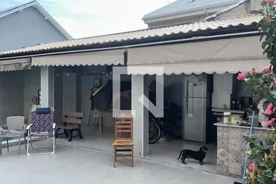 Casa à venda com 5 quartos, 320m² em Recreio dos Bandeirantes, Rio de Janeiro
