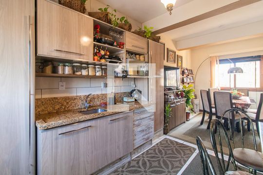 Cozinha de casa de condomínio à venda com 3 quartos, 197m² em Tristeza, Porto Alegre