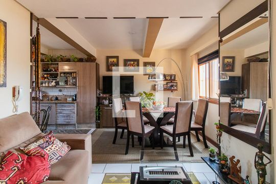 Sala de casa de condomínio à venda com 3 quartos, 197m² em Tristeza, Porto Alegre