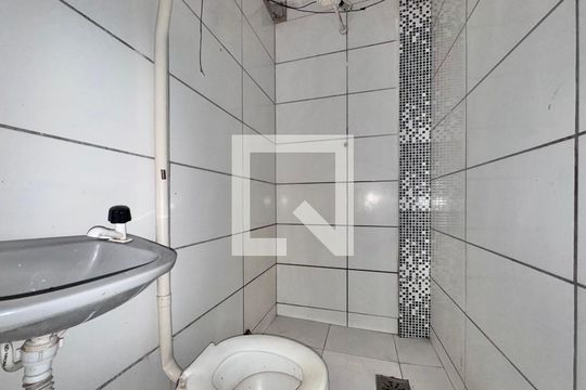 Banheiro  de casa à venda com 1 quarto, 30m² em Vargem Grande, Rio de Janeiro