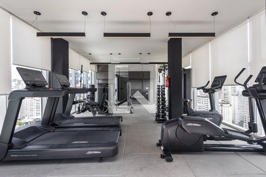 Academia de kitnet/studio para alugar com 1 quarto, 27m² em Pinheiros, São Paulo