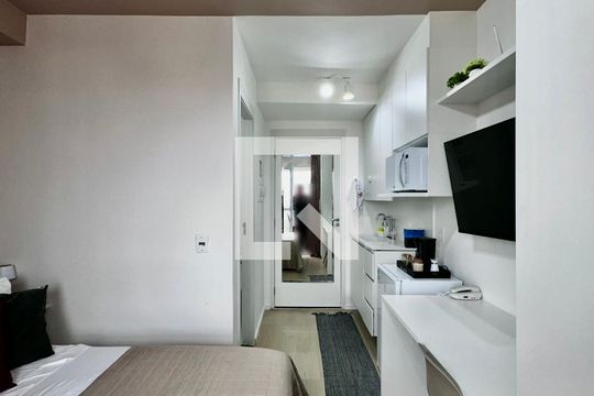Sala/Quarto de apartamento à venda com 1 quarto, 20m² em Jardim Aeroporto, São Paulo