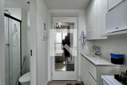 Cozinha de apartamento à venda com 1 quarto, 20m² em Jardim Aeroporto, São Paulo