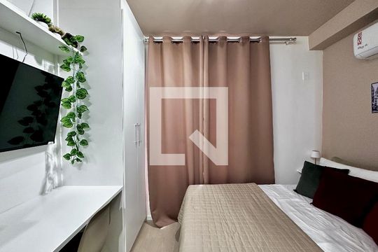 Sala/Quarto de apartamento à venda com 1 quarto, 20m² em Jardim Aeroporto, São Paulo