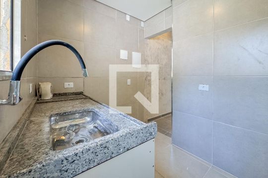 Cozinha de apartamento para alugar com 1 quarto, 35m² em Chácara Klabin, São Paulo