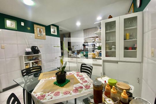 Cozinha de apartamento à venda com 4 quartos, 234m² em Ipanema, Rio de Janeiro