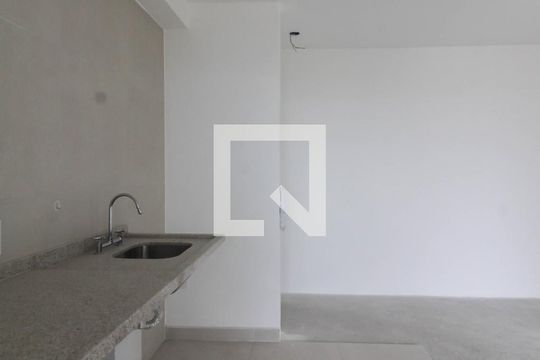 Cozinha de apartamento à venda com 3 quartos, 73m² em Gopouva, Guarulhos