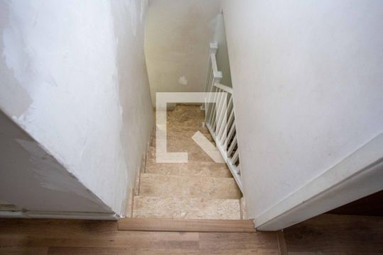 Corredor de casa à venda com 4 quartos, 125m² em Centro, Diadema