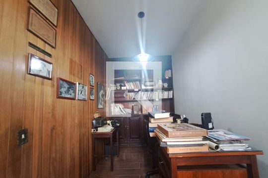Escritório de casa à venda com 4 quartos, 360m² em Nova Suíça, Belo Horizonte