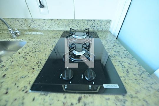 Cozinha de apartamento para alugar com 1 quarto, 46m² em Setor Bueno, Goiânia