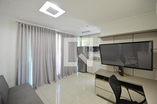 Sala de apartamento para alugar com 1 quarto, 46m² em Setor Bueno, Goiânia
