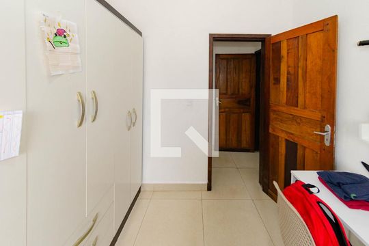 Quarto 1 de casa à venda com 3 quartos, 360m² em Palmeiras, Belo Horizonte
