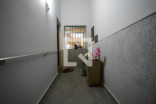 Corredor de casa à venda com 4 quartos, 170m² em Cambuci, São Paulo